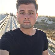Graduado en Antropologia Social y realizando master en Recursos Humanos imparto clases de asignaturas hasta nivel bachiller